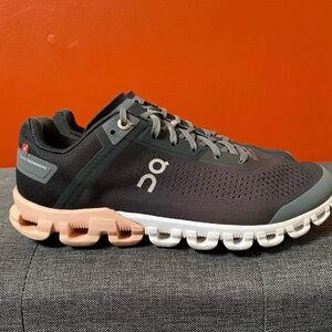 On Cloud Athletic Running Shoes for Women in Black with Blush Sole
